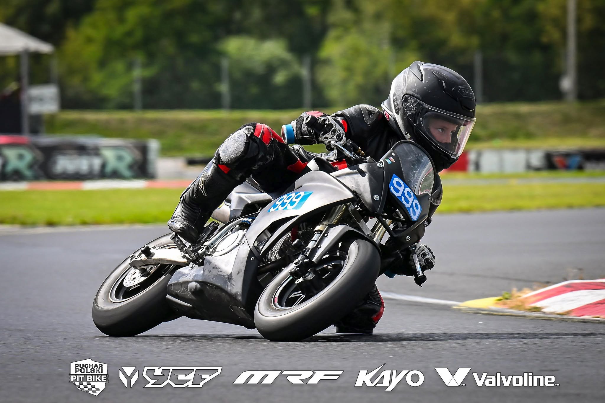 Paweł Radwan Jr. #999 złożony w zakręcie, Puchar Polski Pit Bike